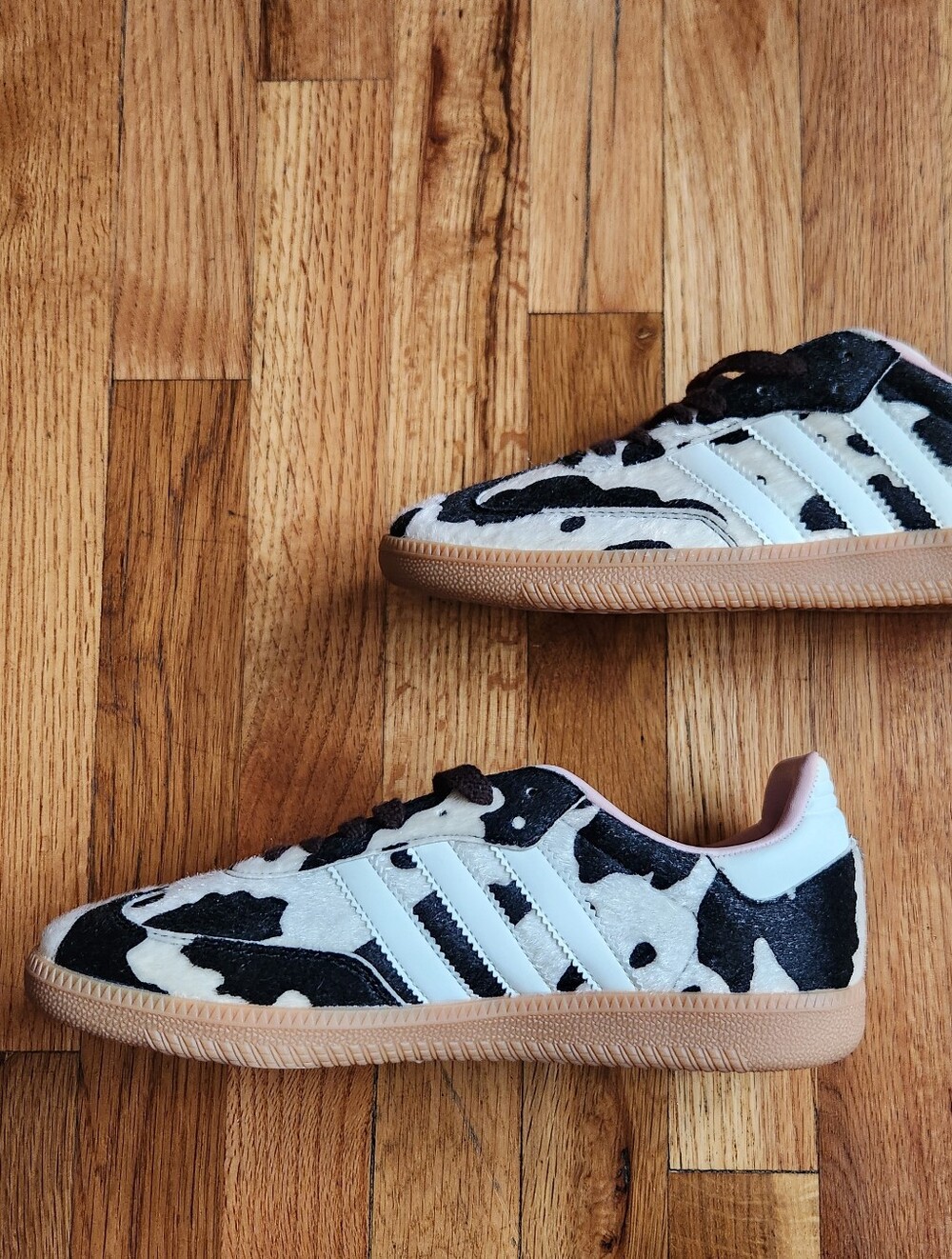 NWOB Adidas Samba OG Cow Print Sneakers Mens 8/Womens 9 - Picture 4 of 11